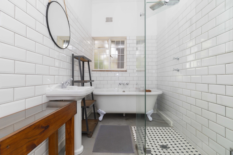2 Bedroom Property for Sale in Claremont Western Cape